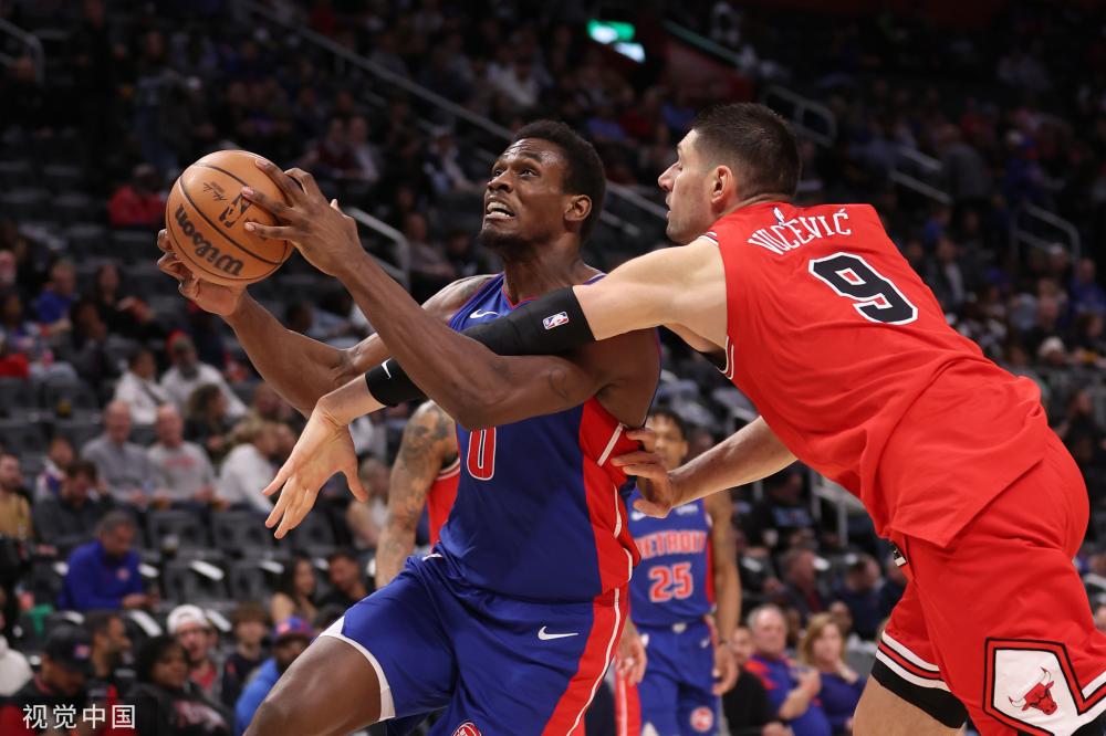 足总杯大胜不足喜，球迷在社交媒体上群嘲努涅斯，他达不到球队的平均水平.