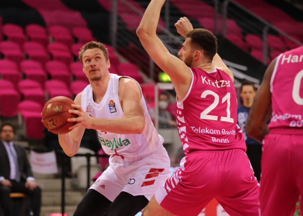 会在前期英 会在前期英